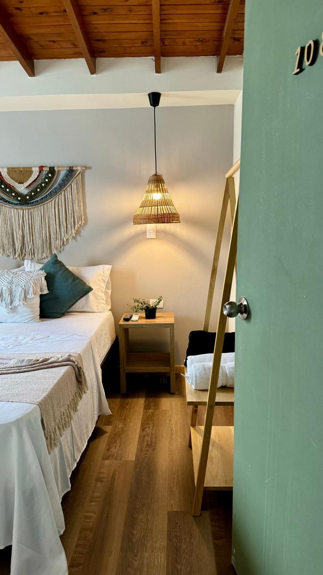 מדיין Luum Casa Hotel Manila מראה חיצוני תמונה