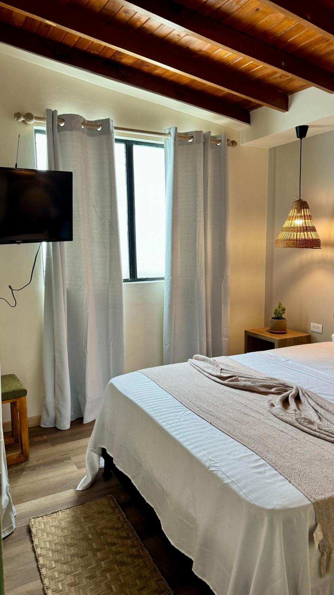 מדיין Luum Casa Hotel Manila מראה חיצוני תמונה