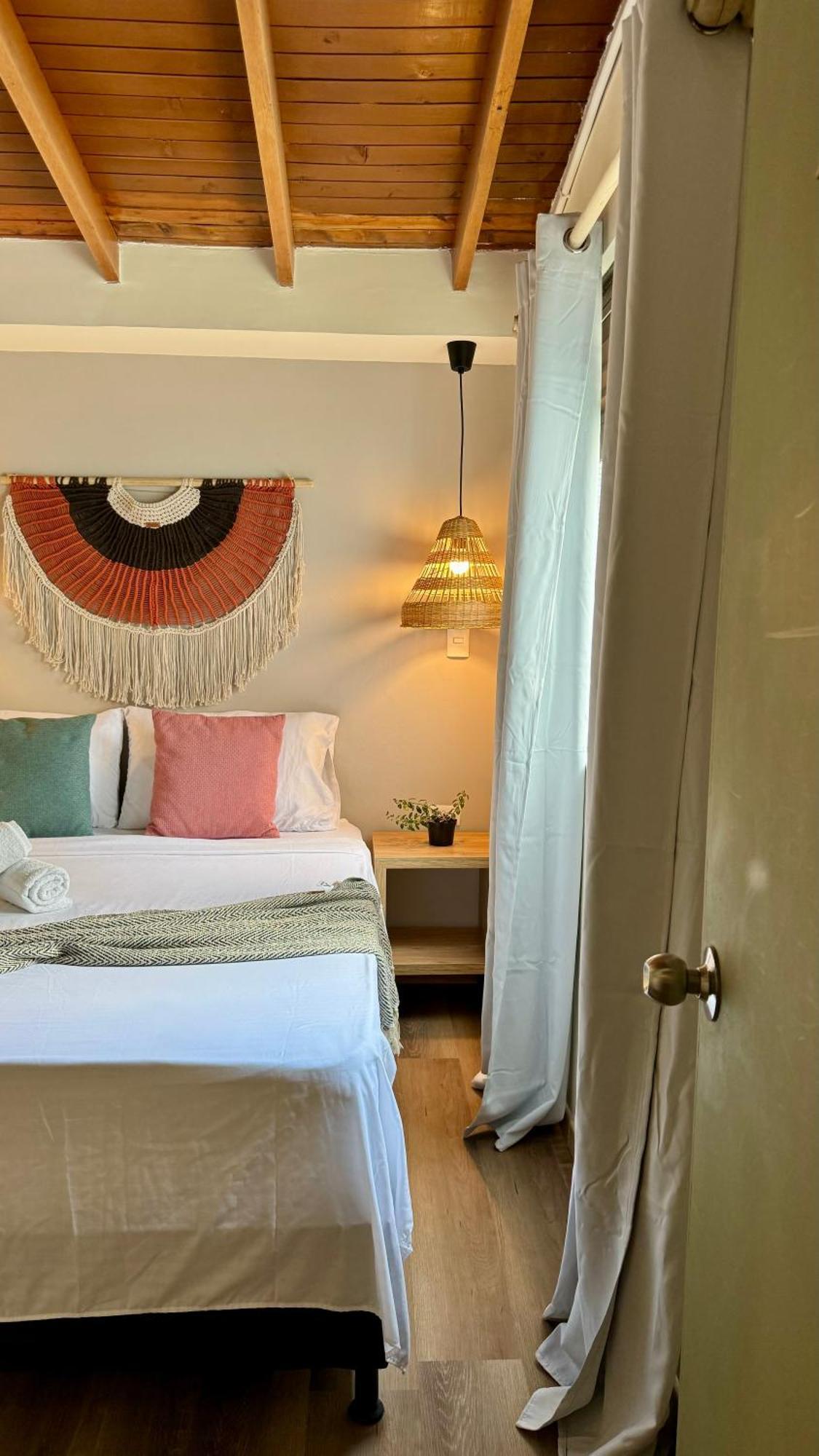 מדיין Luum Casa Hotel Manila מראה חיצוני תמונה