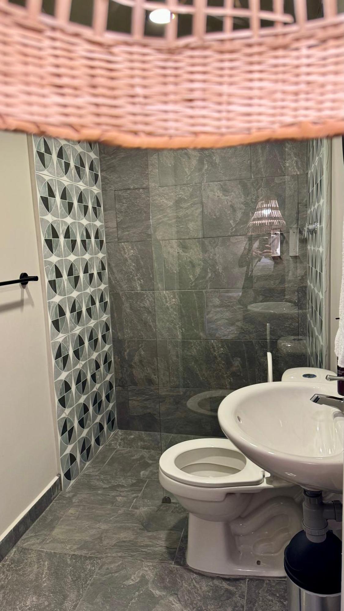 מדיין Luum Casa Hotel Manila מראה חיצוני תמונה